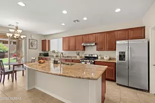 12884 N Indian Palms Dr, Oro Valley, AZ 85755 - Photo 1