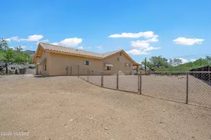 4940 N Castle Ridge Rd, Tucson, AZ 85749 - Photo 38