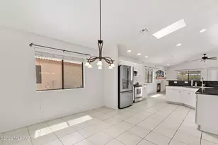 7700 N Sun Flair Dr, Tucson, AZ 85741 - Photo 20