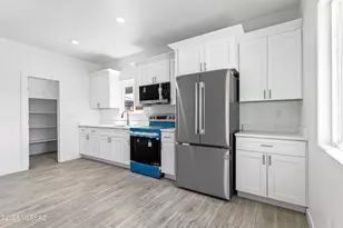 672 W Calle Romeo, Tucson, AZ 85713 - Photo 12