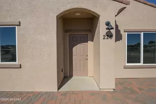 672 W Calle Romeo, Tucson, AZ 85713 - Photo 2