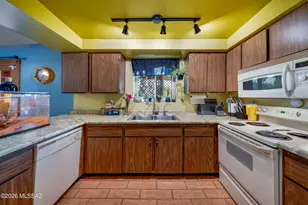 7800 E Joshua Pl, Tucson, AZ 85730 - Photo 8