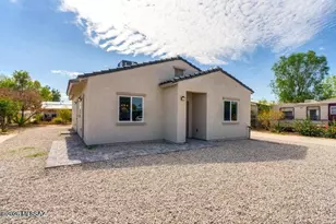 9342 S Valerie Dr, Tucson, AZ 85736 - Photo 2