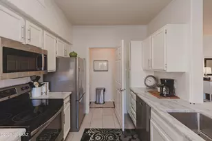 7050 E Sunrise Dr, Tucson, AZ 85750 - Photo 16