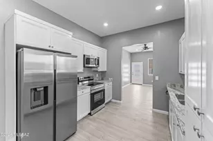 236 E 23rd St, Tucson, AZ 85713 - Photo 8