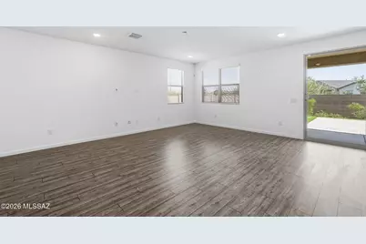 10773 W Larkhill Drive, Marana, AZ 85653 - Photo 8
