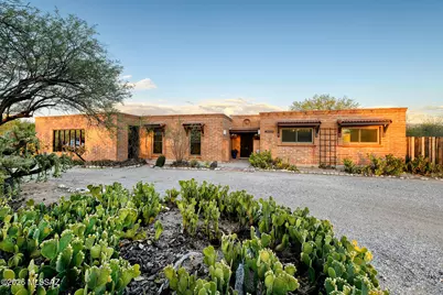 3520 N Melpomene Way, Tucson, AZ 85749 - Photo 1
