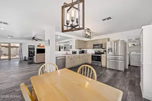 228 E Scarlet Maple St, Sahuarita, AZ 85629 - Photo 4