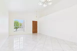 160 S Palace Gardens Dr, Tucson, AZ 85748 - Photo 4