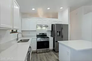 2391 E Stone Stable Dr, Oro Valley, AZ 85737 - Photo 6