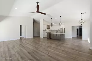 37805 S Desert Bluff Dr, Tucson, AZ 85739 - Photo 8