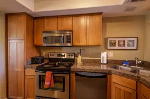 6651 N Campbell Ave, Tucson, AZ 85718 - Photo 8