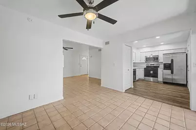 3960 E Flower Street #APT 38, Tucson, AZ 85712 - Photo 4