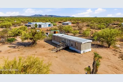 15201 W Cattle Trail, Tucson, AZ 85736 - Photo 2