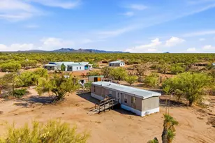 15201 W Cattle Trail, Tucson, AZ 85736 - Photo 2