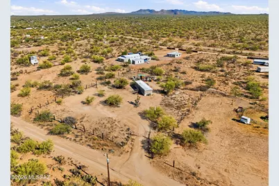 15201 W Cattle Trail, Tucson, AZ 85736 - Photo 18