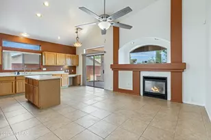 11109 N Eagle Crest Dr, Tucson, AZ 85737 - Photo 12