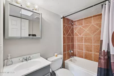 6417 E Calle Herculo, Tucson, AZ 85710 - Photo 18