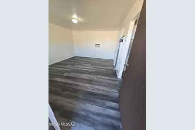 125 E 34th Street #B, Tucson, AZ 85713 - Photo 2