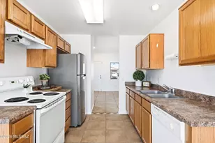 5242 W Canyon Towhee St, Tucson, AZ 85742 - Photo 10