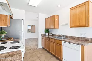 5242 W Canyon Towhee St, Tucson, AZ 85742 - Photo 8