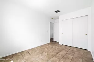 5242 W Canyon Towhee St, Tucson, AZ 85742 - Photo 24