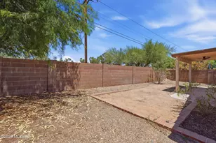 2878 W Medallion Dr, Tucson, AZ 85741 - Photo 24