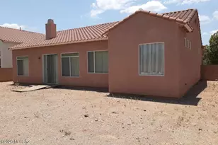 407 Via Capri, Rio Rico, AZ 85648 - Photo 16