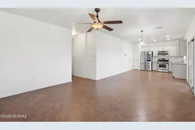 12063 W Formosa Lane, Marana, AZ 85653 - Photo 8