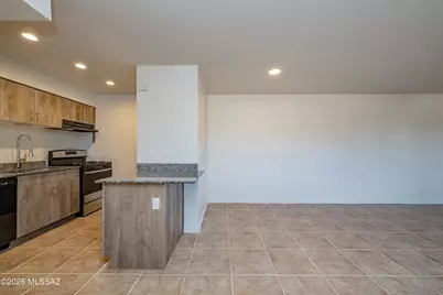2525 N Alvernon Way #UNIT E1, Tucson, AZ 85712 - Photo 6