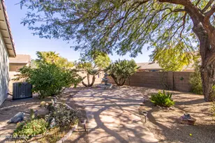 7753 W Oak Stream Rd, Tucson, AZ 85743 - Photo 4