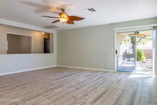 7753 W Oak Stream Rd, Tucson, AZ 85743 - Photo 8