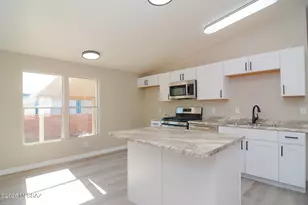 6120 E Thunder River Dr, Tucson, AZ 85756 - Photo 6
