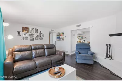 7425 N North Aire Avenue, Tucson, AZ 85741 - Photo 10