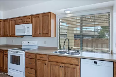 2672 S Black Moon Drive, Tucson, AZ 85730 - Photo 14