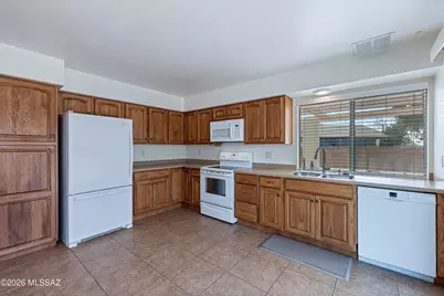 2672 S Black Moon Drive, Tucson, AZ 85730 - Photo 12