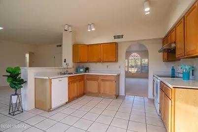 9413 N Warbler Place, Tucson, AZ 85742 - Photo 14