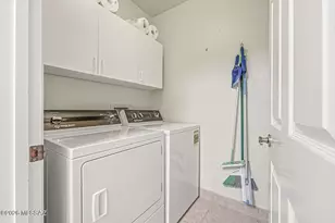 970 W Camino Sagasta, Green Valley, AZ 85622 - Photo 18