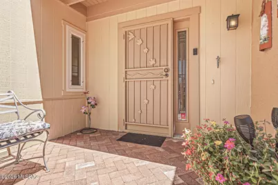 970 W Camino Sagasta, Green Valley, AZ 85622 - Photo 6