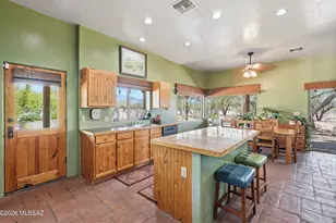 275 W Silver Sky Pl, Green Valley, AZ 85614 - Photo 14