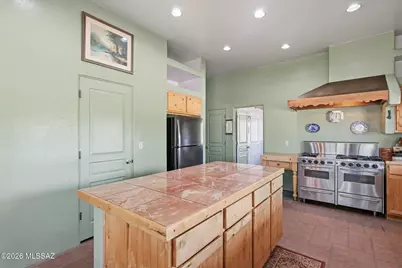 275 W Silver Sky Place, Green Valley, AZ 85614 - Photo 18