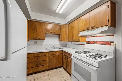138 W District Street, Tucson, AZ 85714 - Photo 8