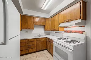 138 W District St, Tucson, AZ 85714 - Photo 8