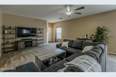 926 W Via De Gala, Sahuarita, AZ 85629 - Photo 14