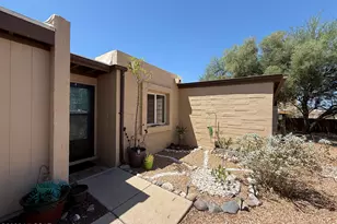 1867 N Camino Alicante, Tucson, AZ 85715 - Photo 2