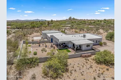 10015 E Fort Lowell Road, Tucson, AZ 85749 - Photo 1