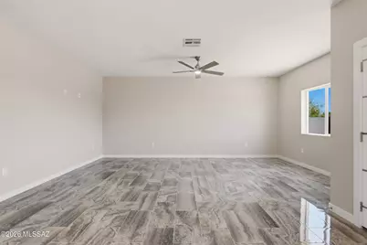 642 W Florence Street, Tucson, AZ 85705 - Photo 8