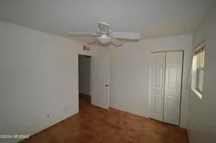 3957 E Hampton Pl, Tucson, AZ 85712 - Photo 8