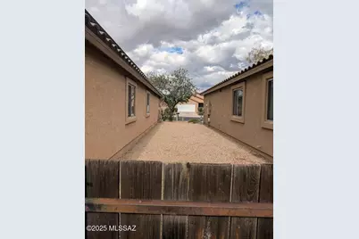 11483 W Magic Song Street, Marana, AZ 85658 - Photo 38