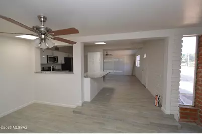 7118 E Elbow Bay Drive, Tucson, AZ 85710 - Photo 6